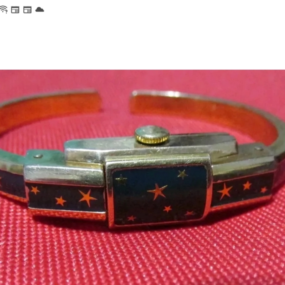 Vintage Fischer hinged Bangle Ladies' Watch set with black enamel. Circa 1955